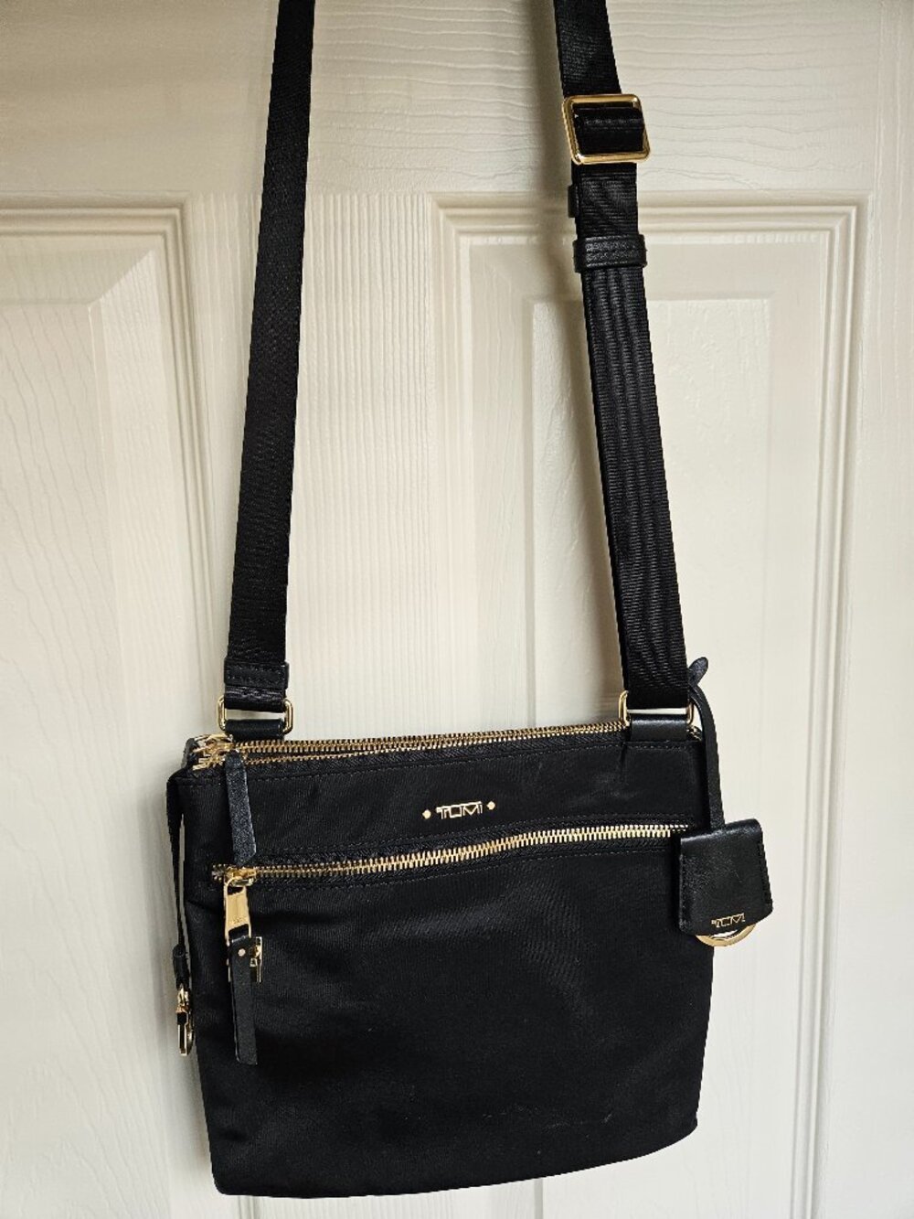 TUMI Black Nylon Crossbody, Voyageur Tula Bag - Picture 3 of 9